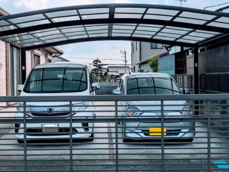 外壁塗装中の車の出し入れはできる？移動が必要になる場面と確認ポイント